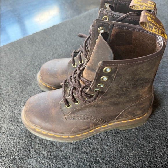 DOC DR. MARTENS Original Lace Up Boot Brown 4 Boots 6 - Picture 2 of 5